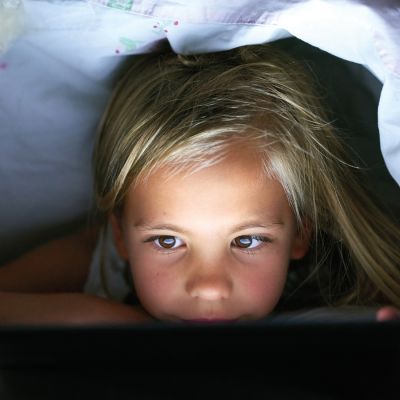 Bild zu Myopie-Management gegen Kurzsichtigkeit bei Kindern